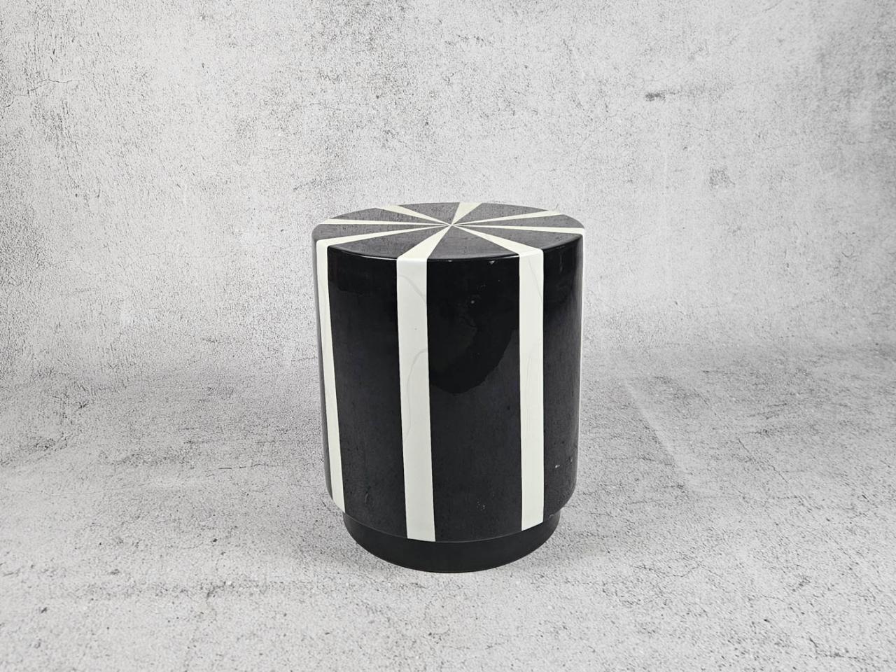 SMALL TABLE