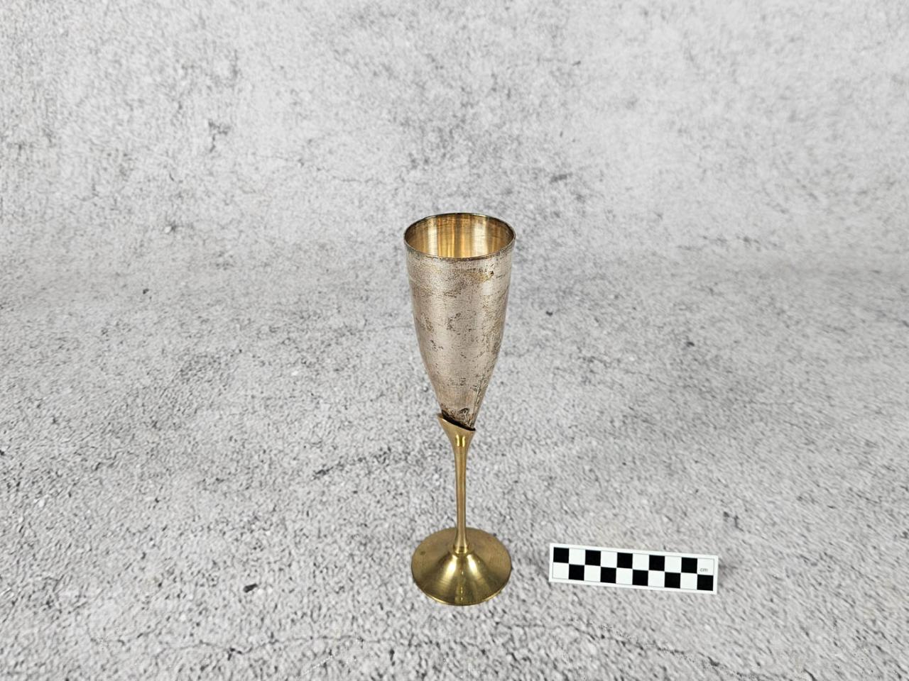 WINE GLASS