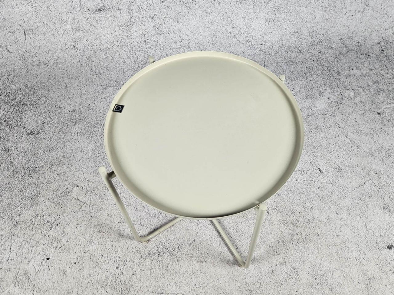 SMALL TABLE