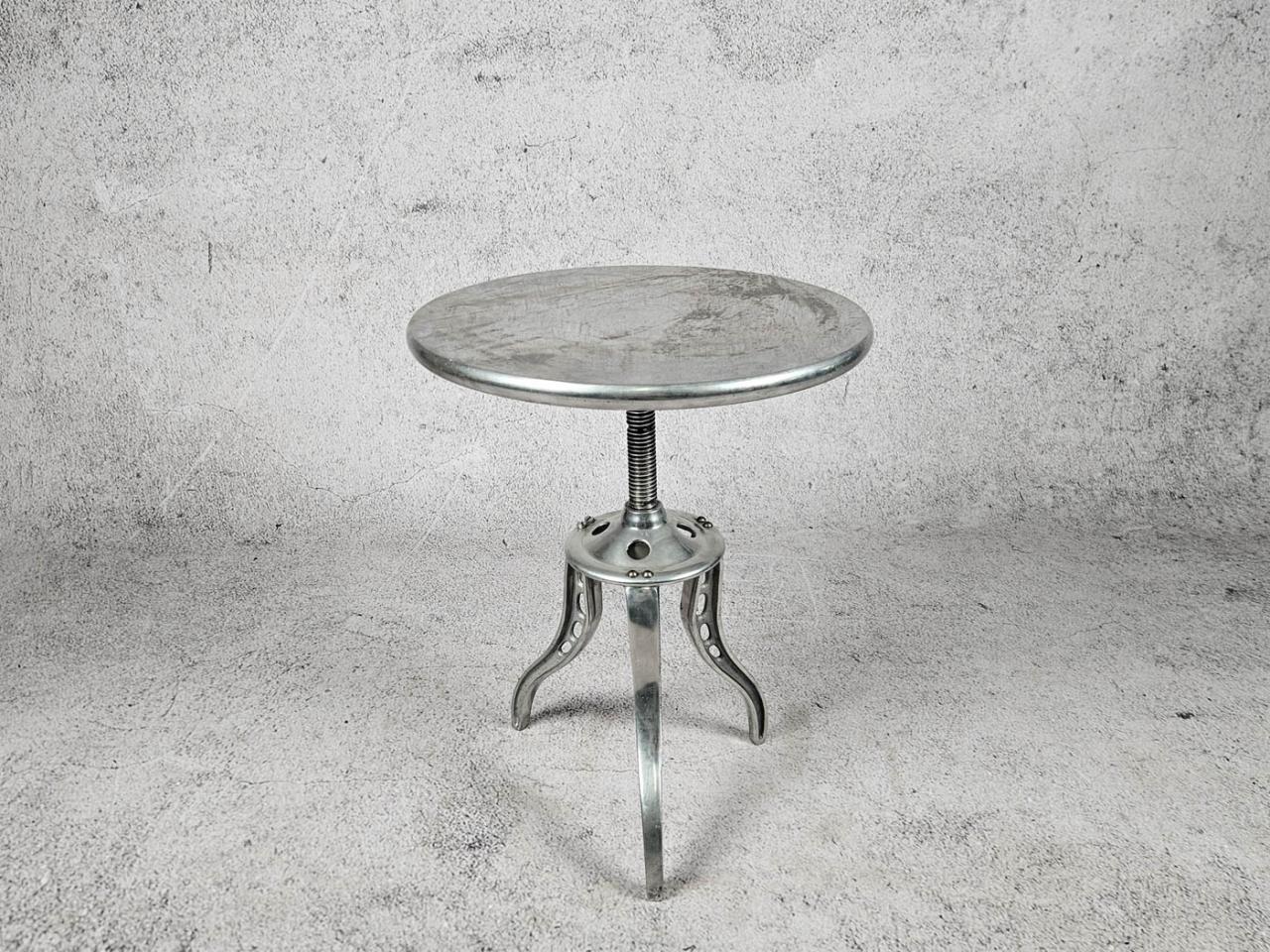 SMALL TABLE