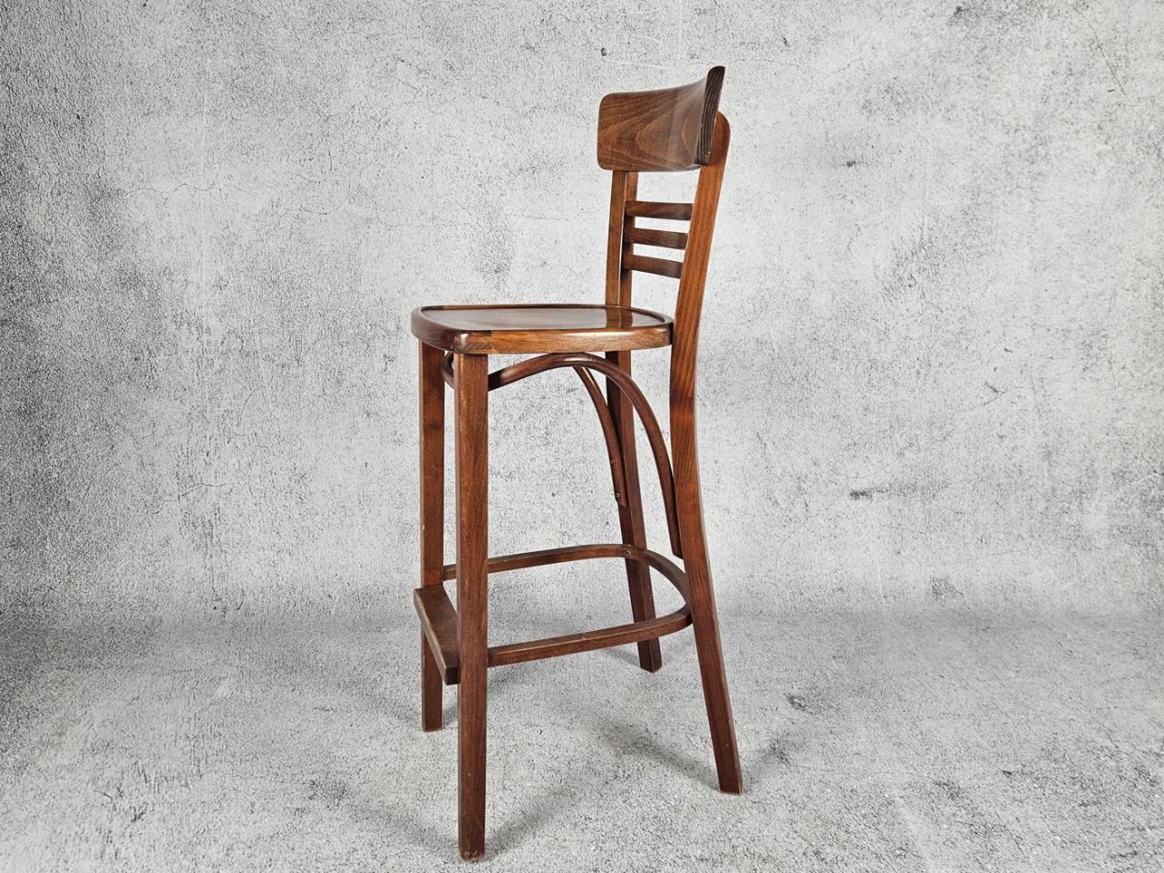 BAR STOOL