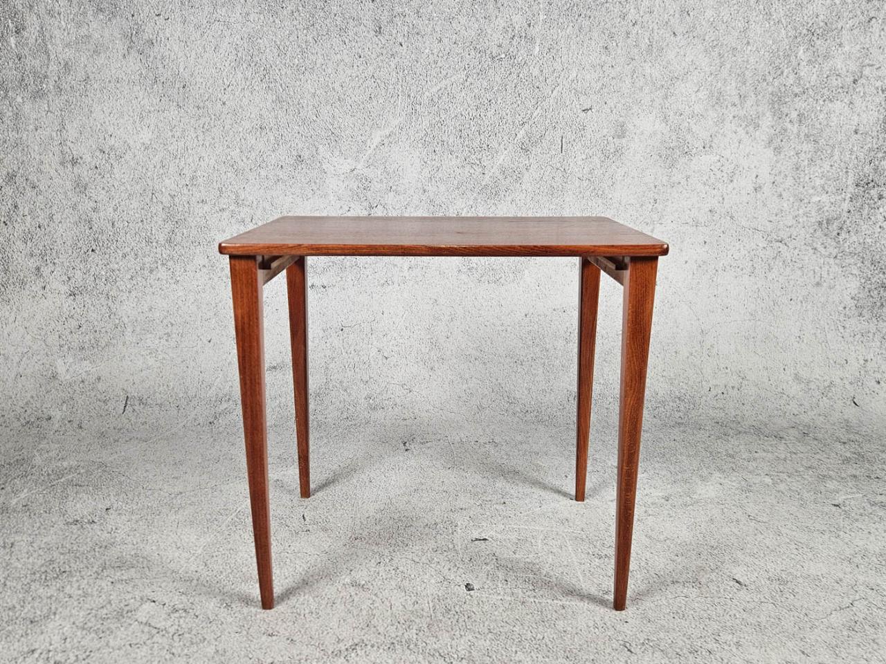 SMALL TABLE