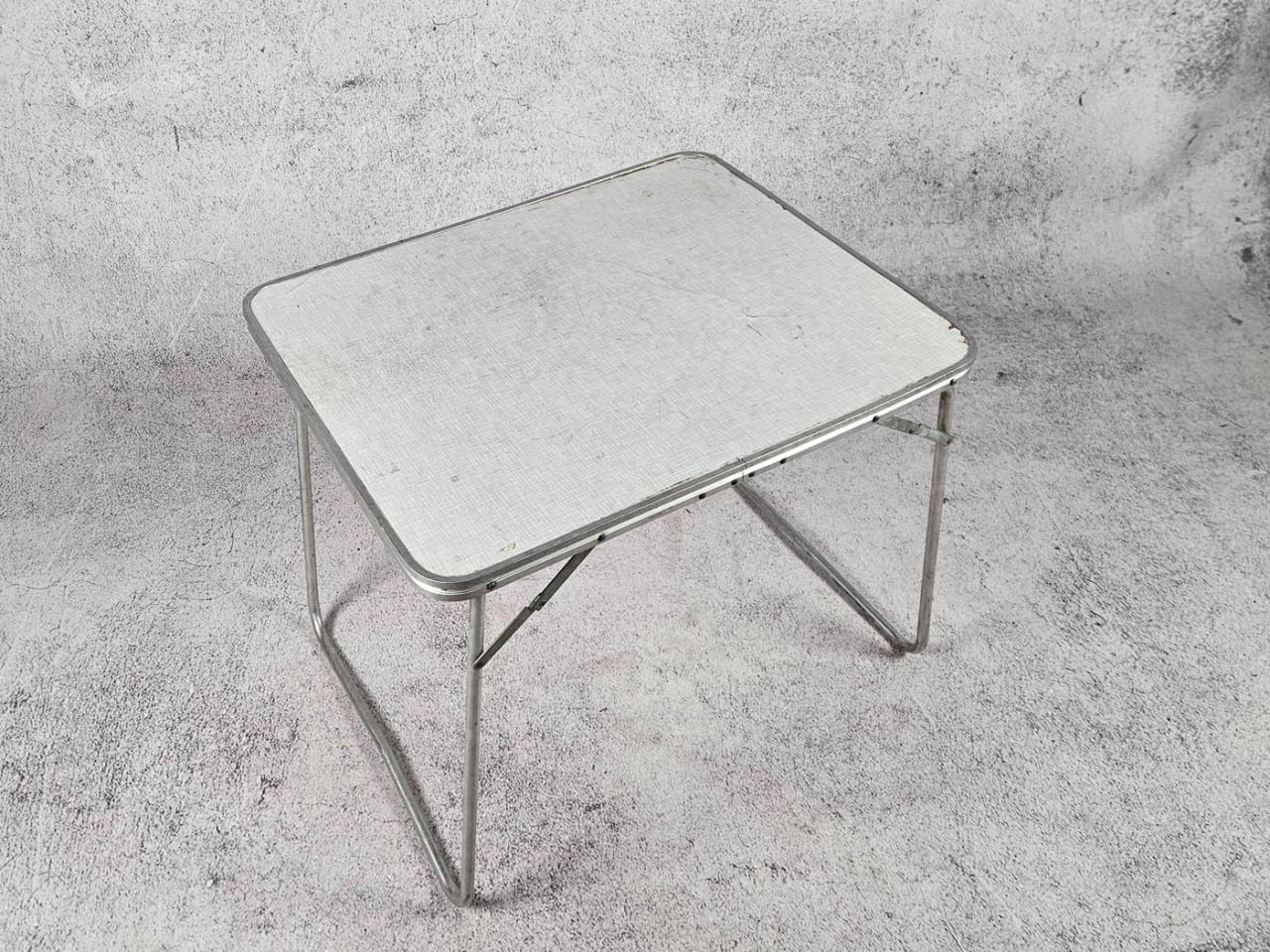 FOLDING TOURIST TABLE