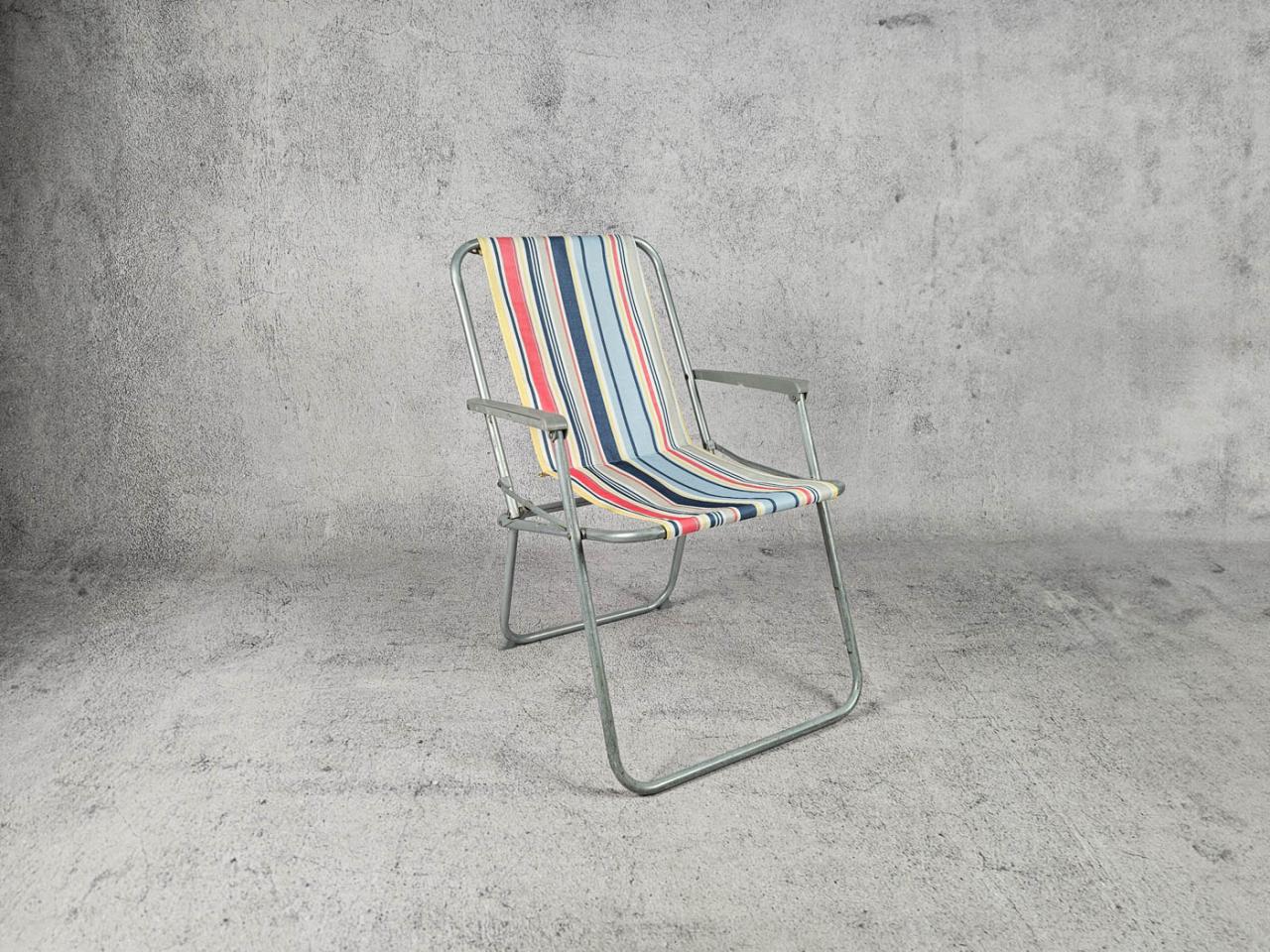 TOURIST CHAIR