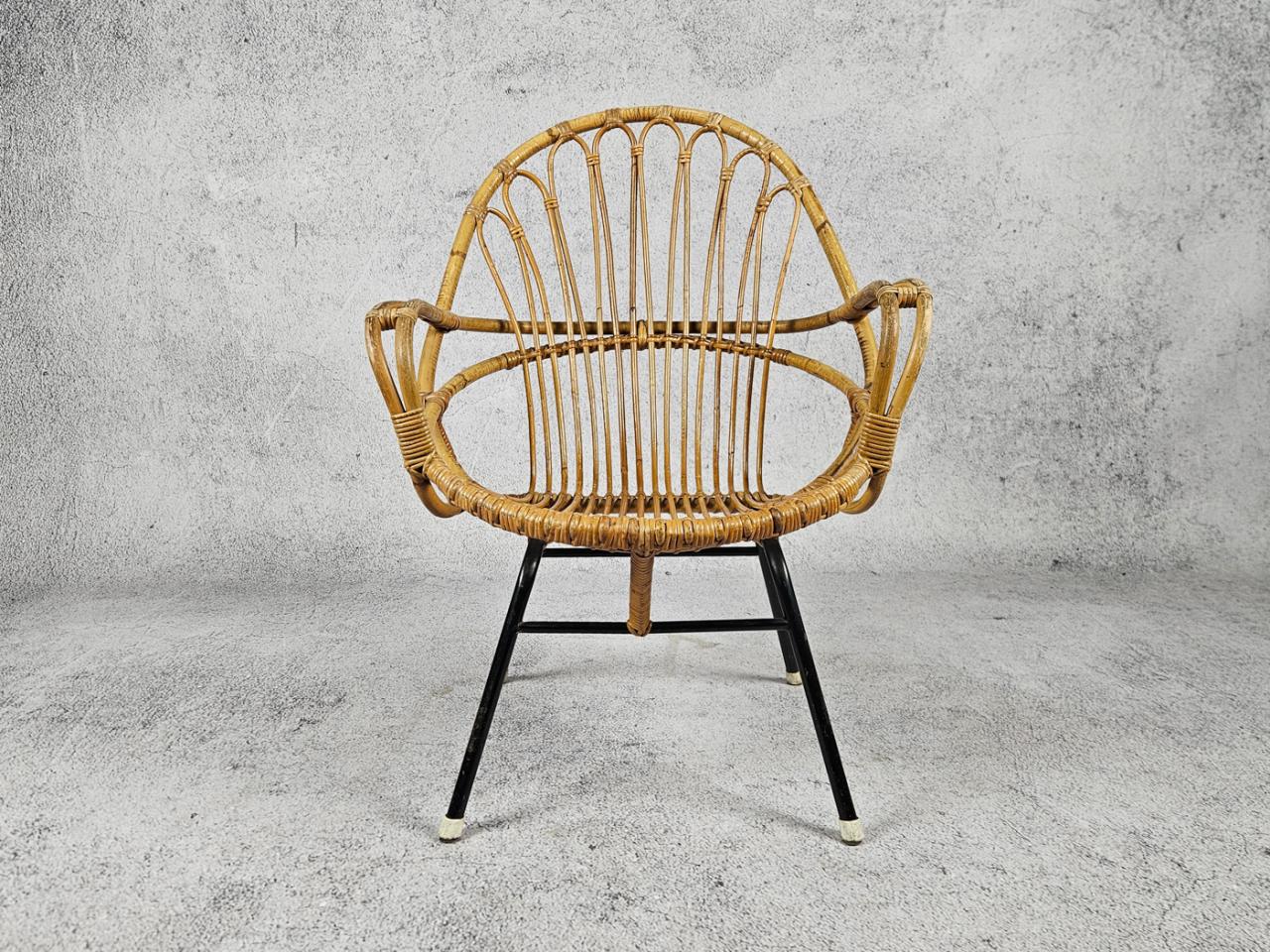 GARDEN ARMCHAIR