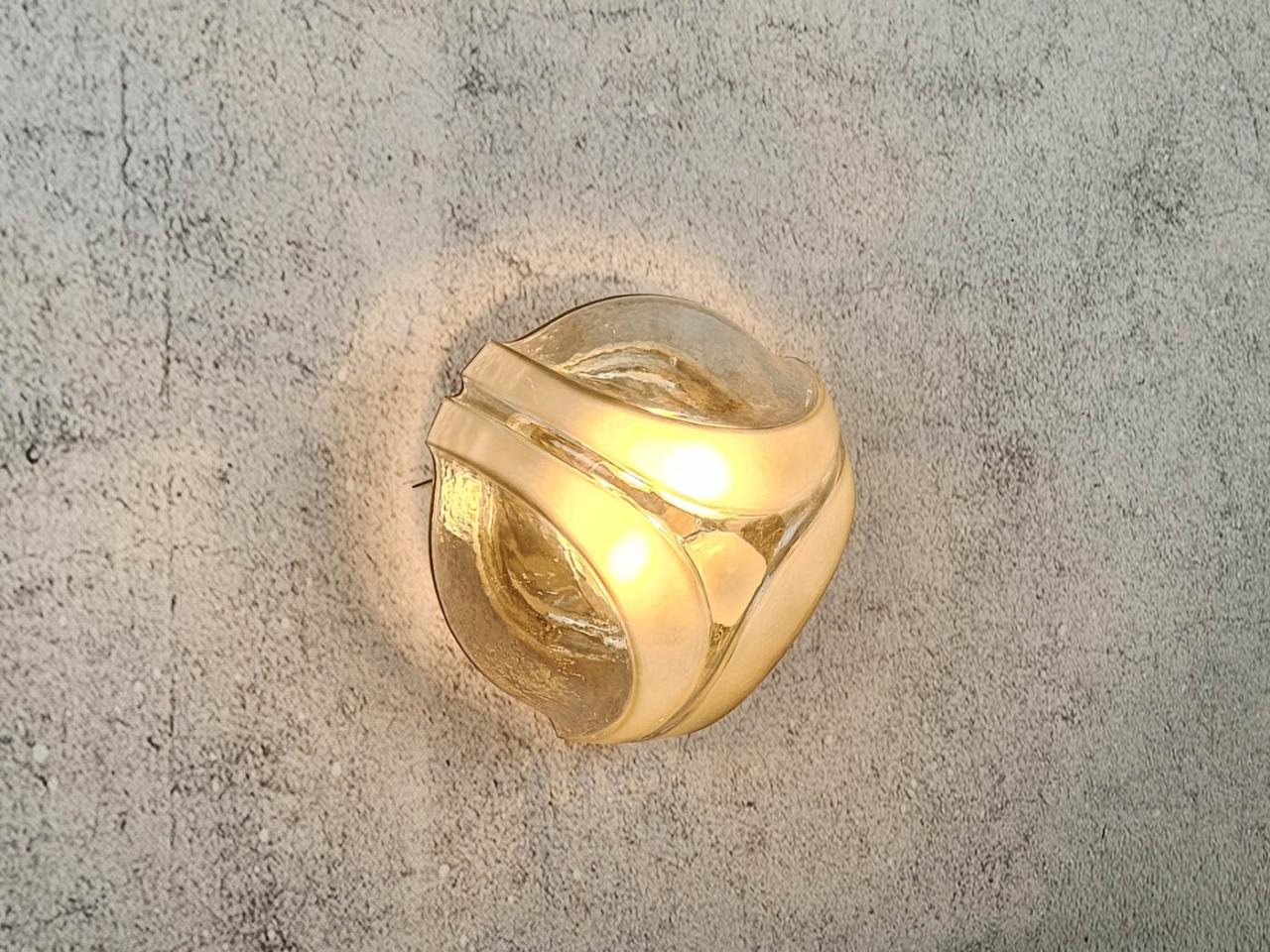 CEILING LIGHT