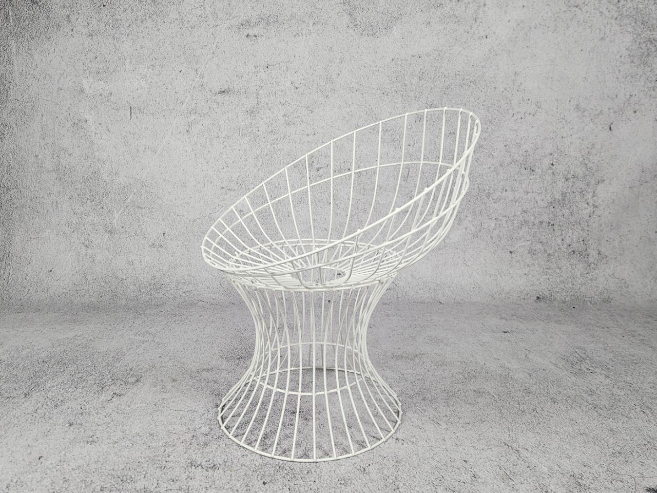 GARDEN ARMCHAIR