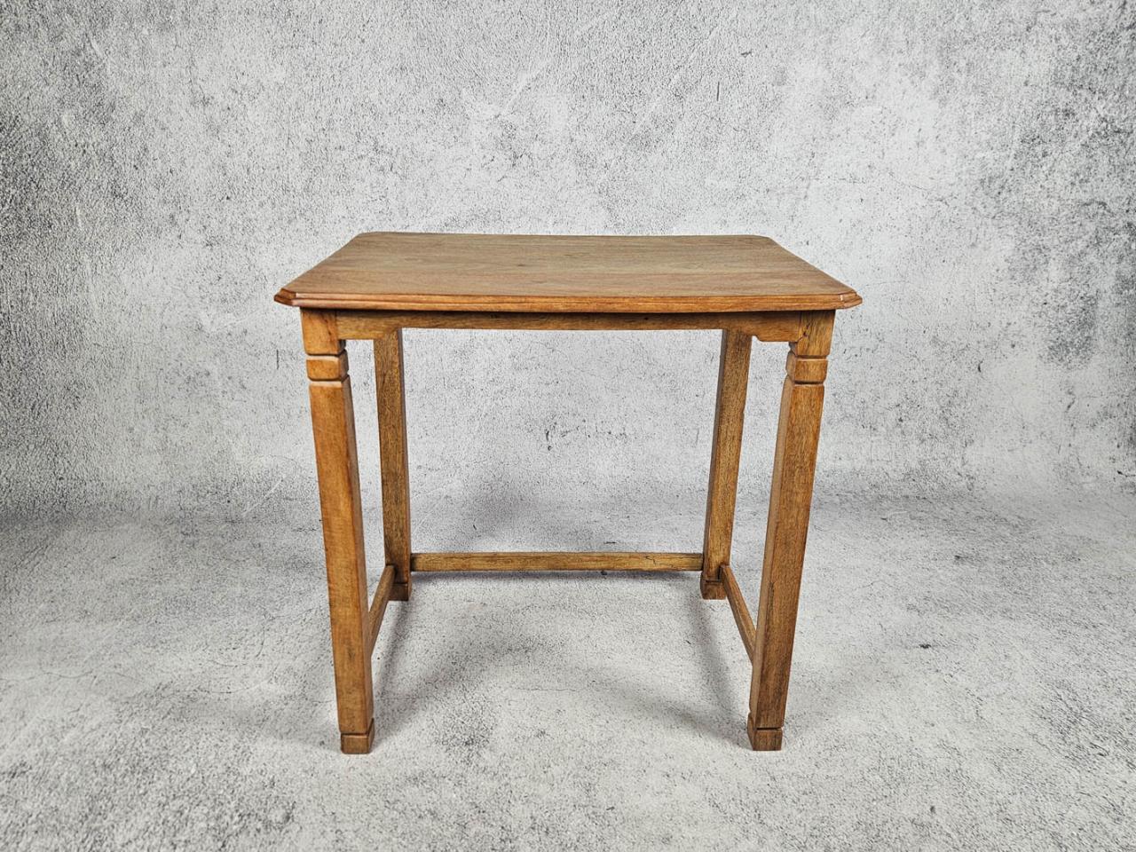 SMALL TABLE