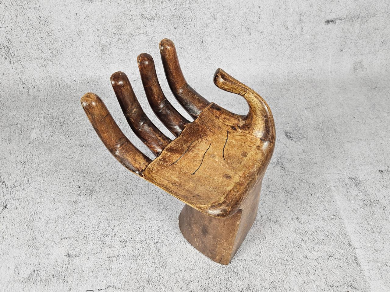 HAND CHAIR