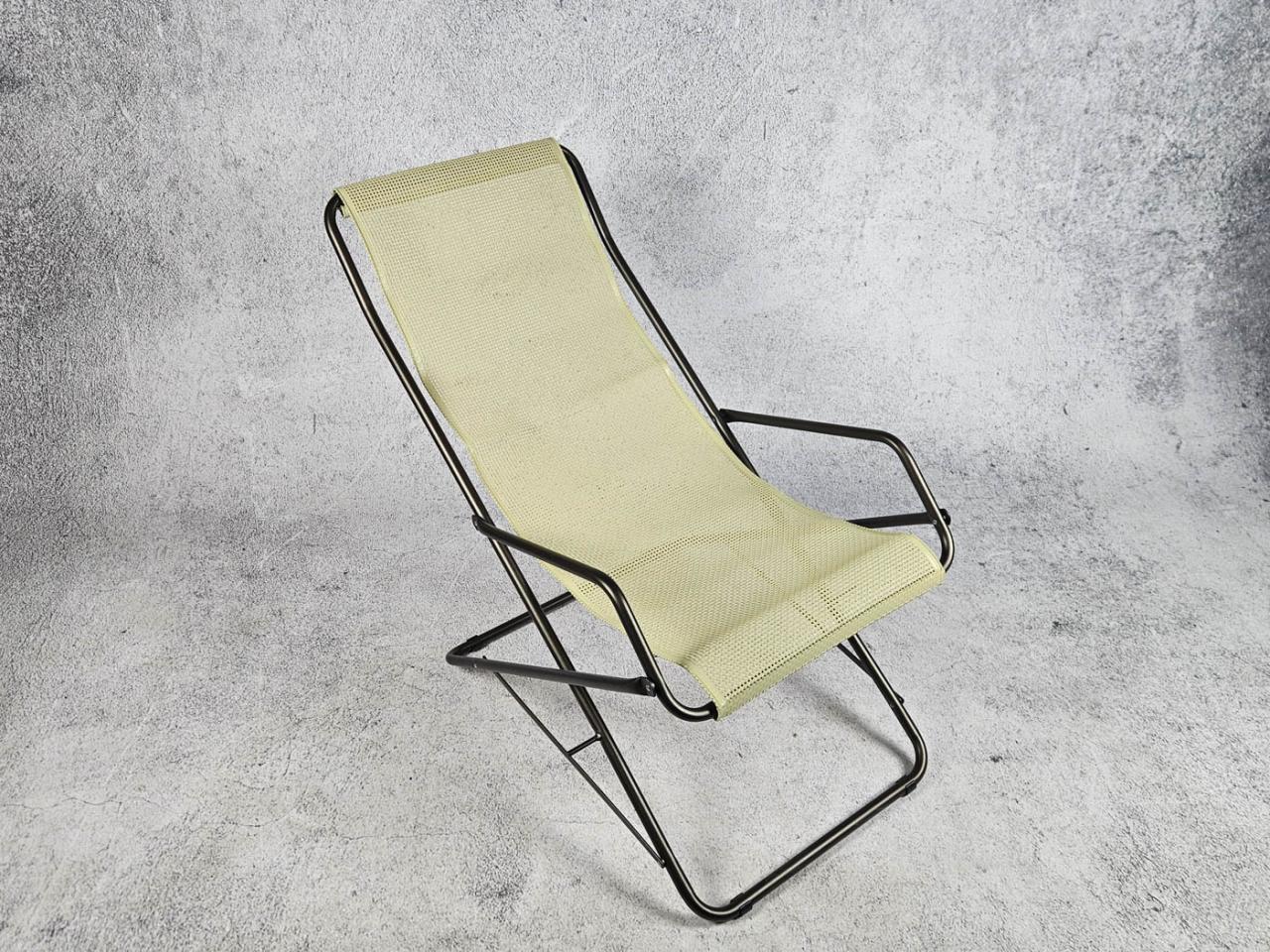 DECKCHAIR