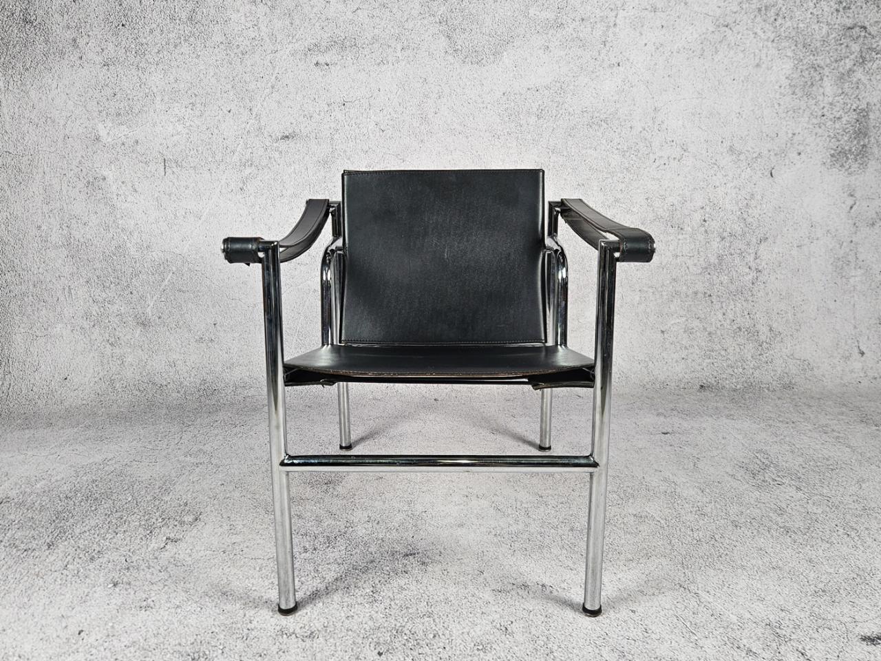 FOTEL INSP. LE CORBUSIER CASSINA, LATA 70-TE