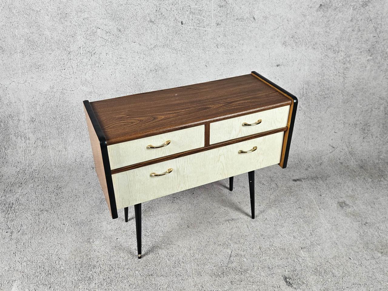 SHOE CABINET