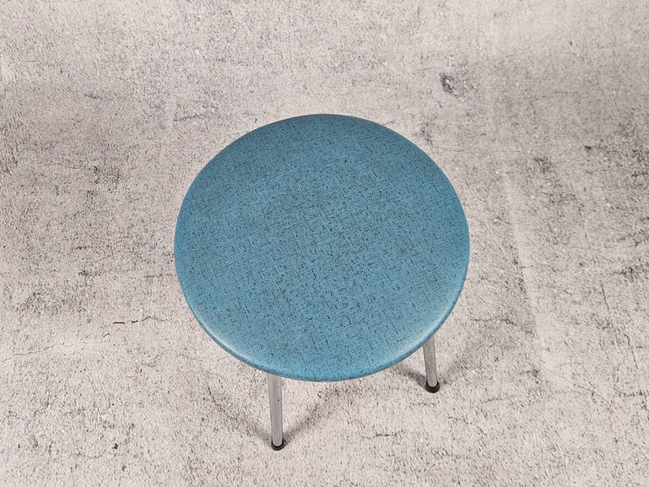 TABORET, PRL