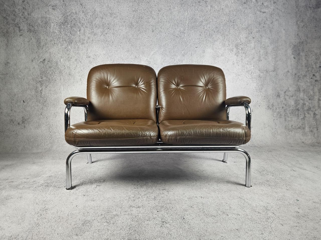 KANAPA SOFA