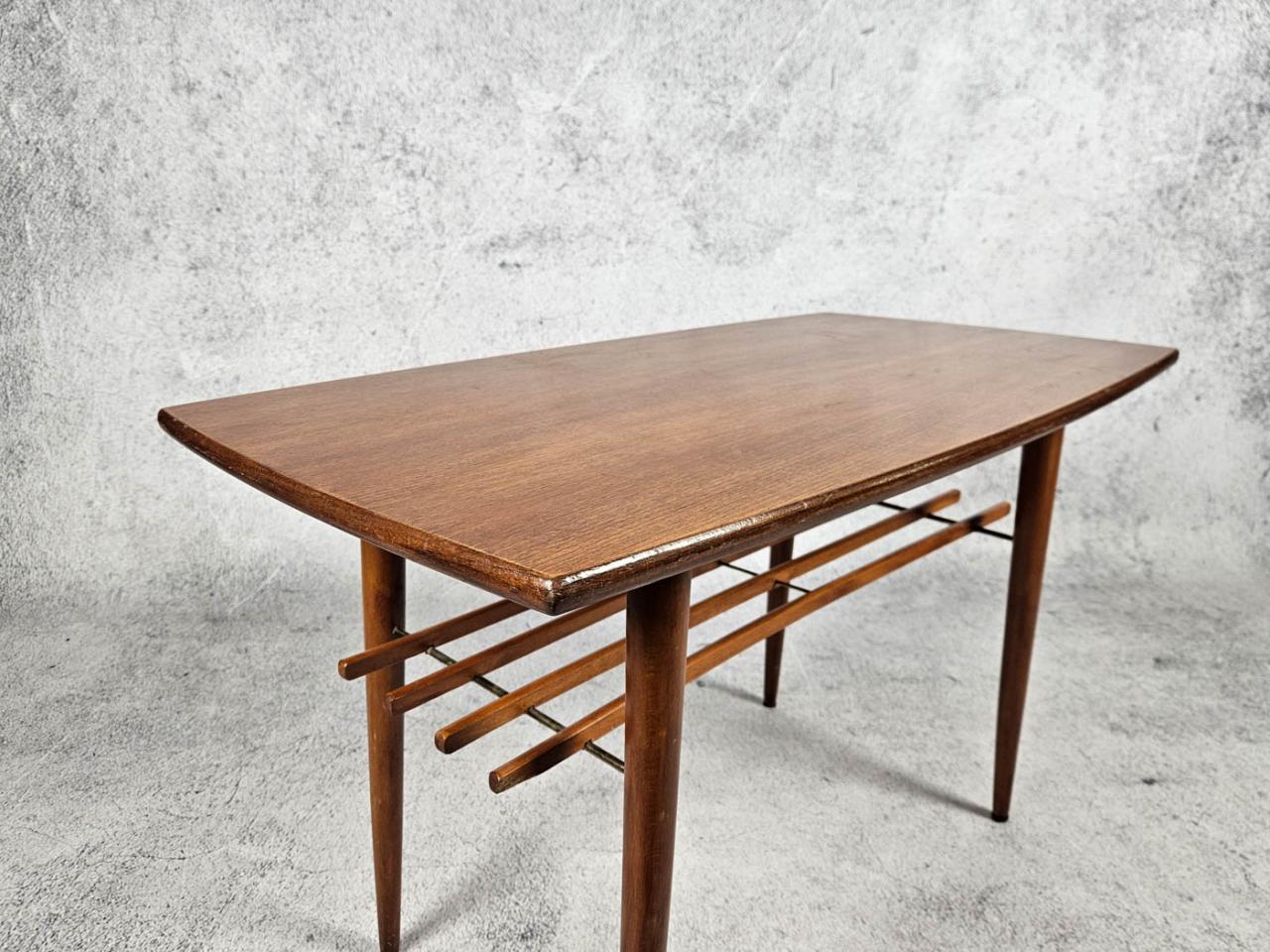 SCANDINAVIAN COFFEE TABLE