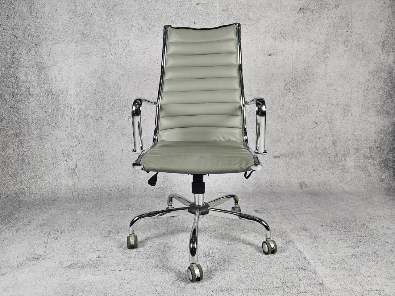 SWIVEL OFFICE CHAIR