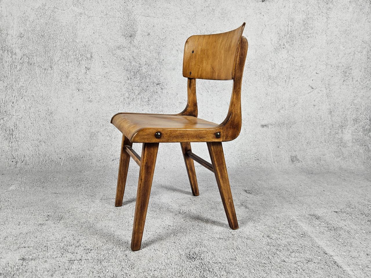 CHILDREN'S CHAIR