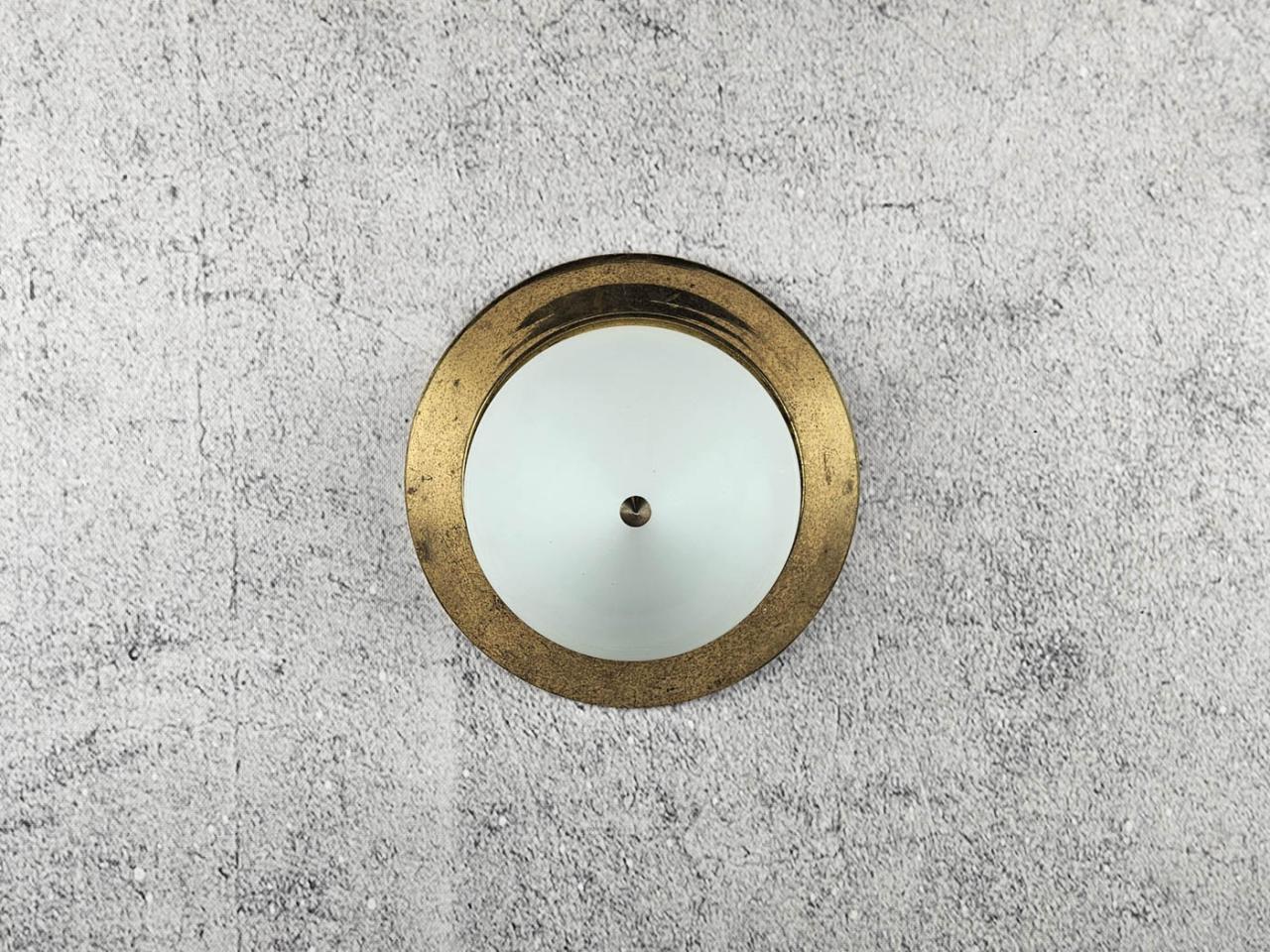 CEILING LIGHT