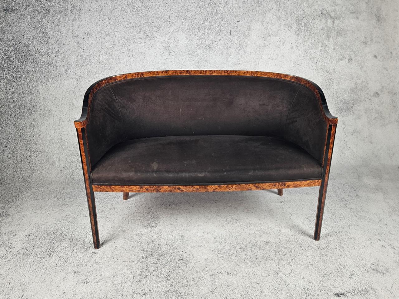KANAPA SOFA