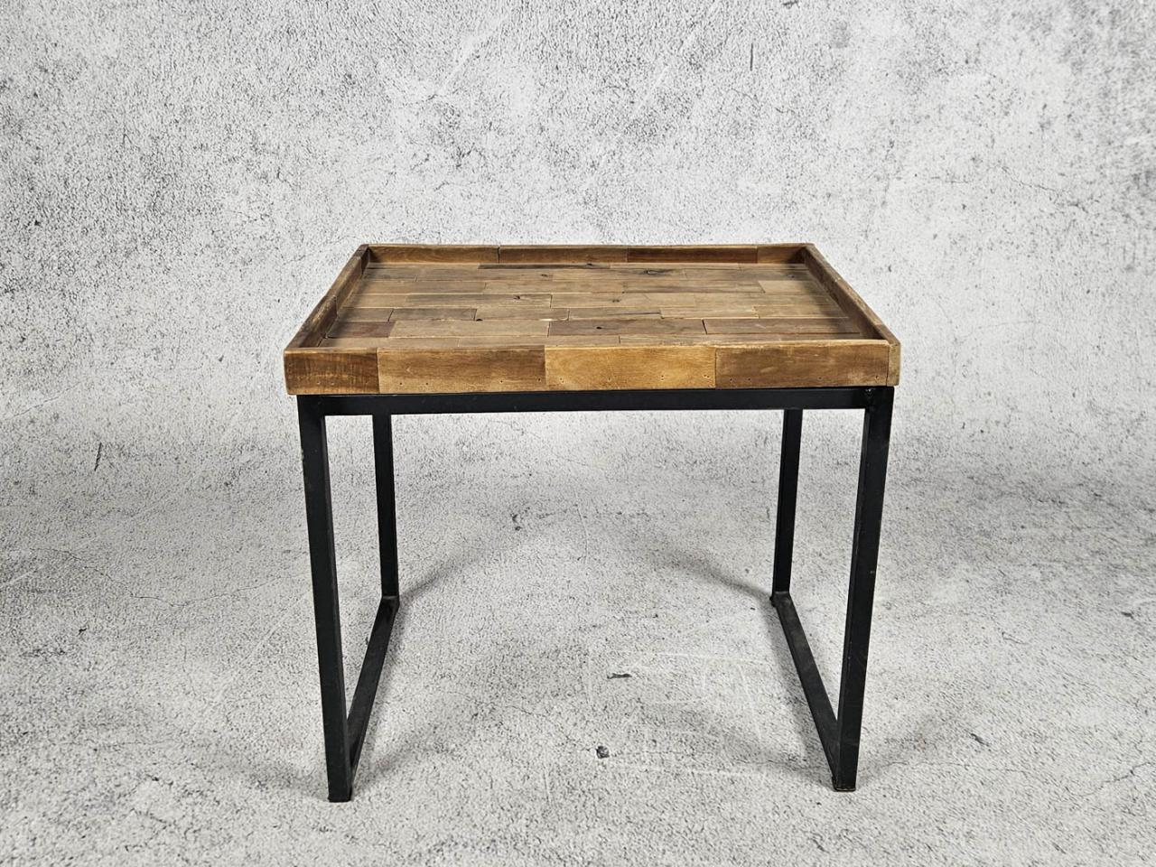 SMALL TABLE