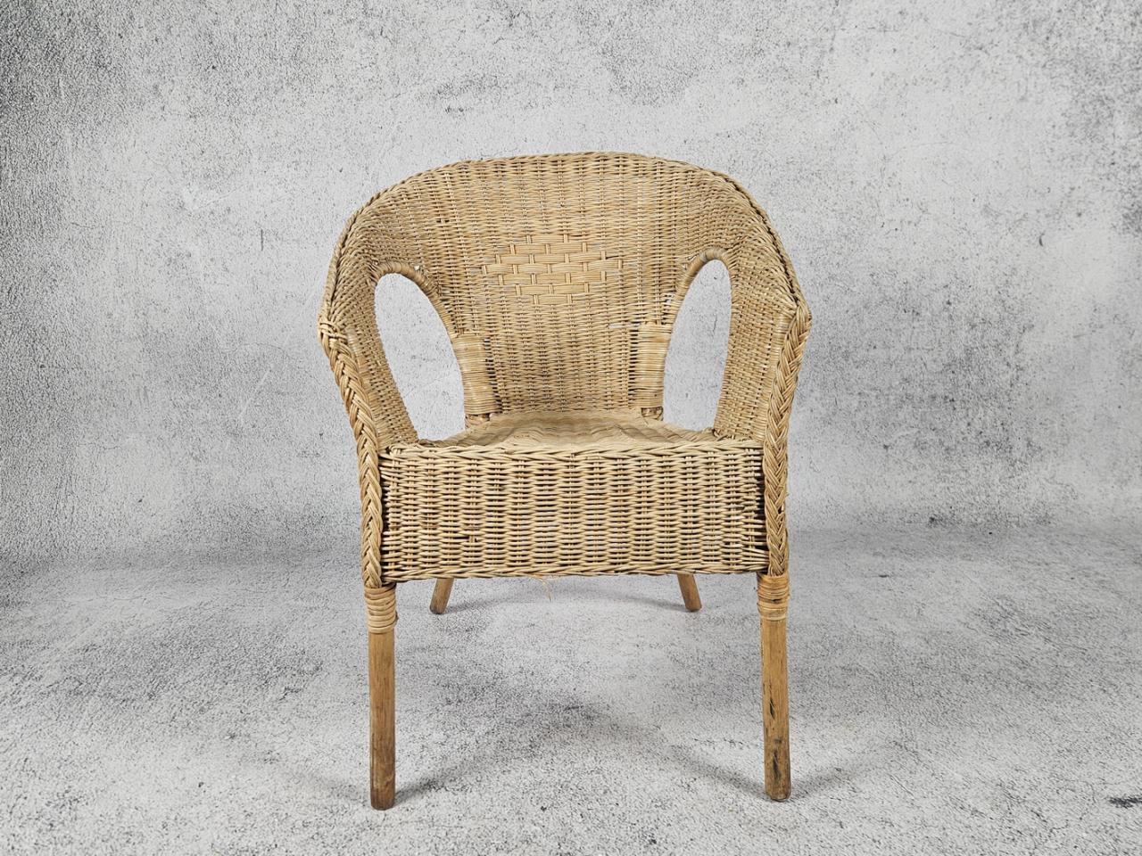 GARDEN ARMCHAIR