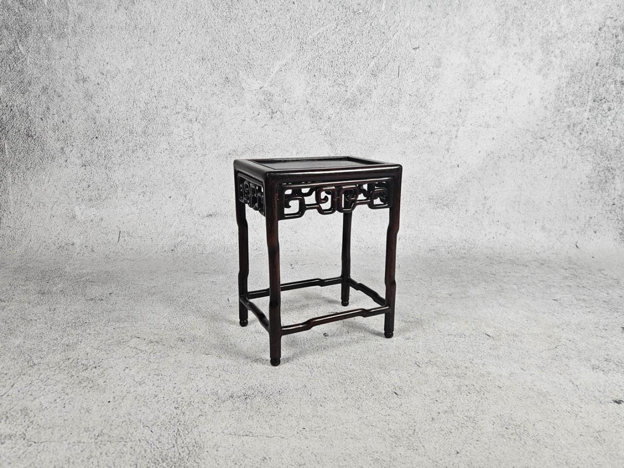 SMALL TABLE