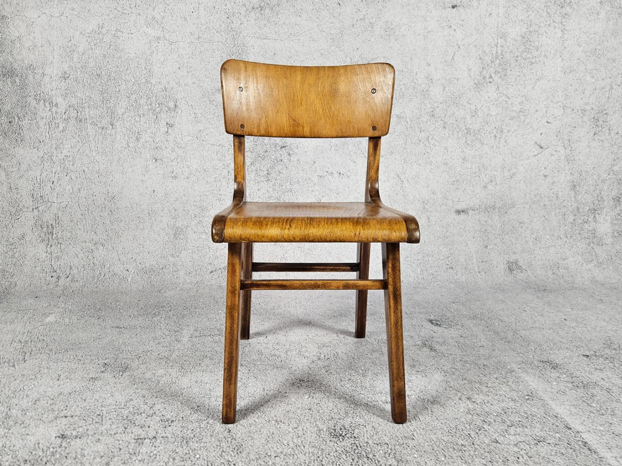 CHILDREN'S CHAIR