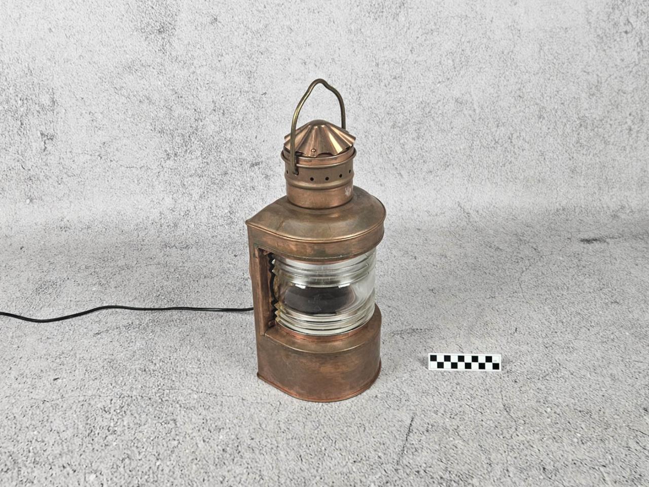 LAMPA OKRĘTOWA