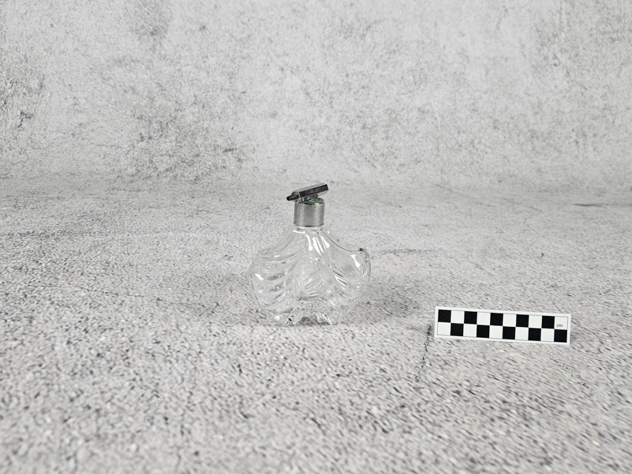 FLAKONIK NA PERFUMY