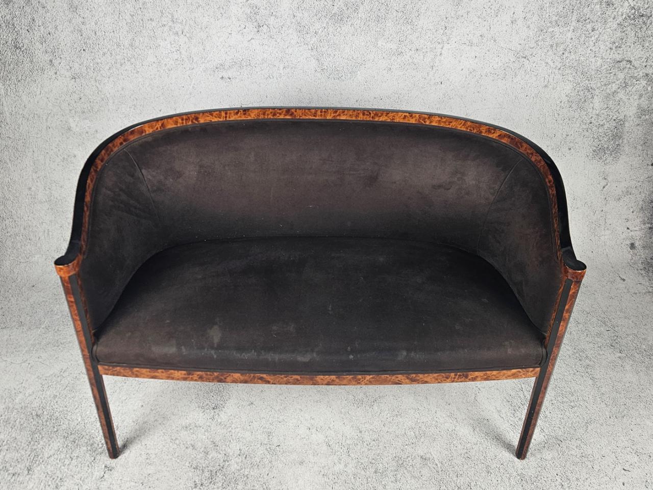 KANAPA SOFA