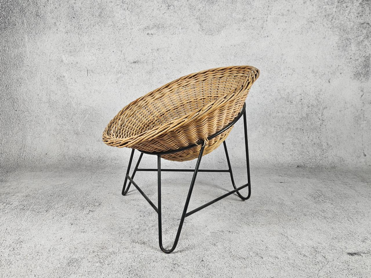 GARDEN ARMCHAIR