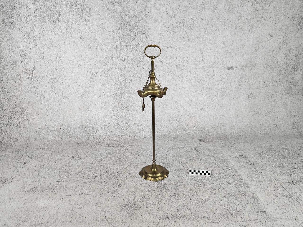 LAMPA OLIWNA