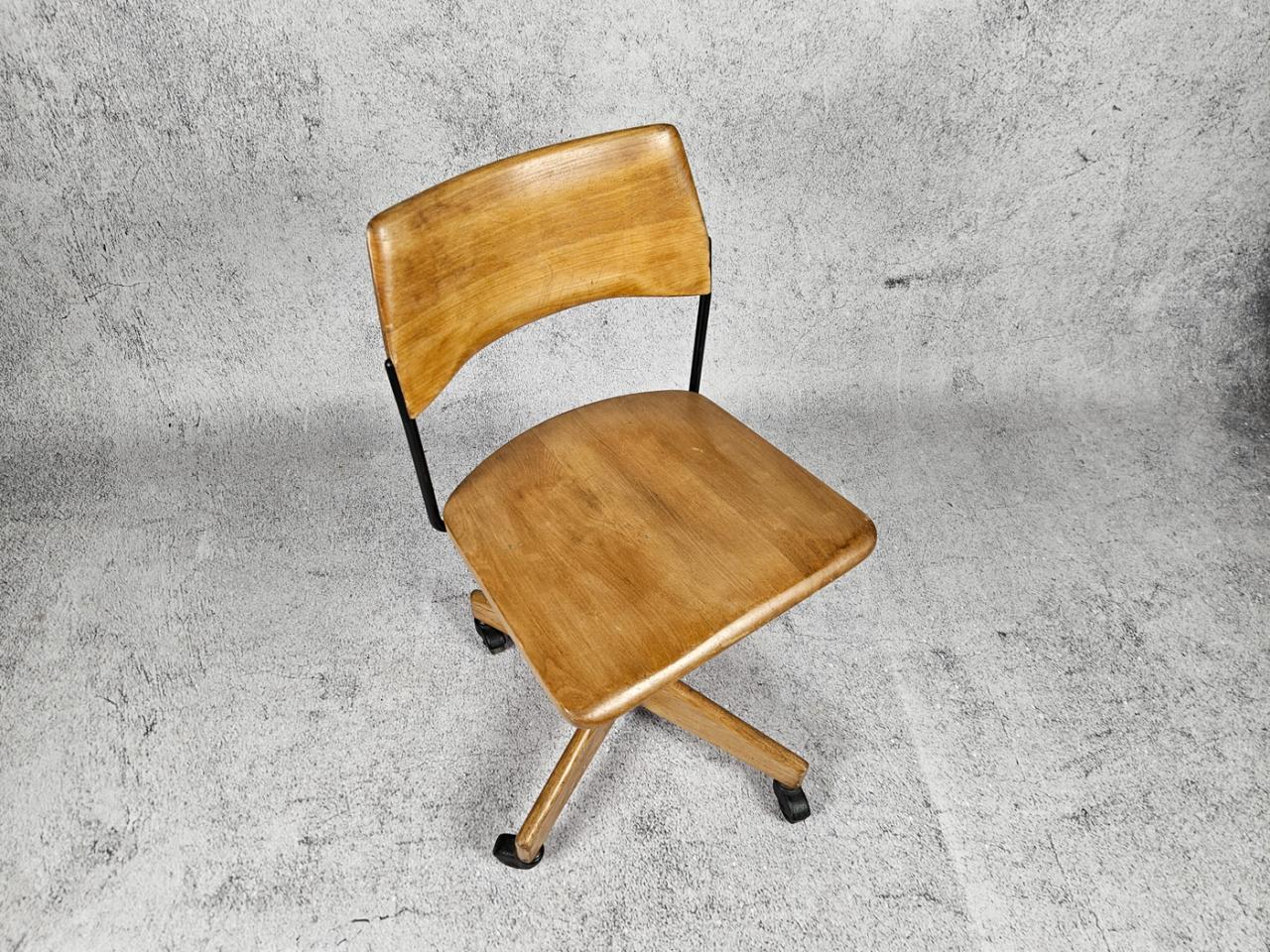 SCANDINAVIAN 70S SWIVEL OFFICE CHAIR