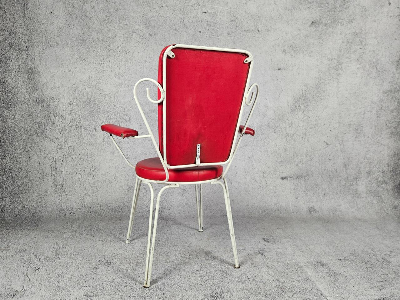 CHAIR