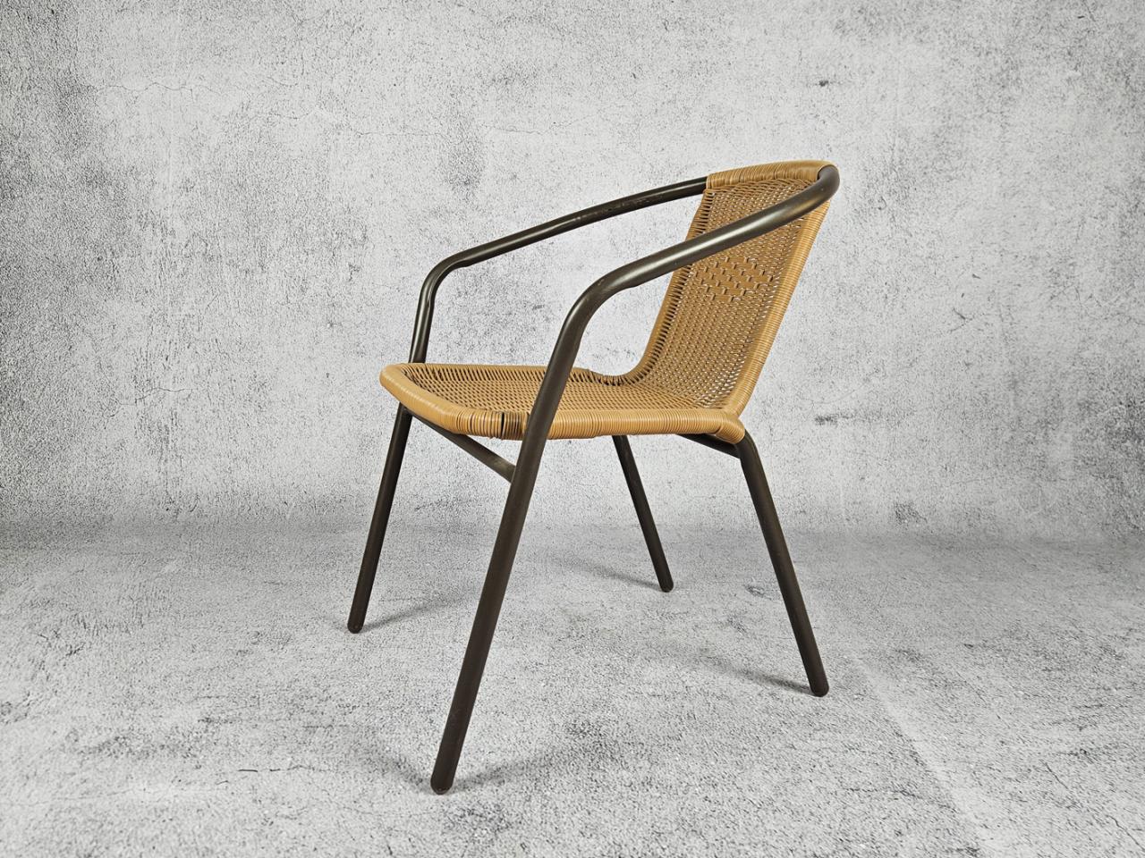 GARDEN CHAIR