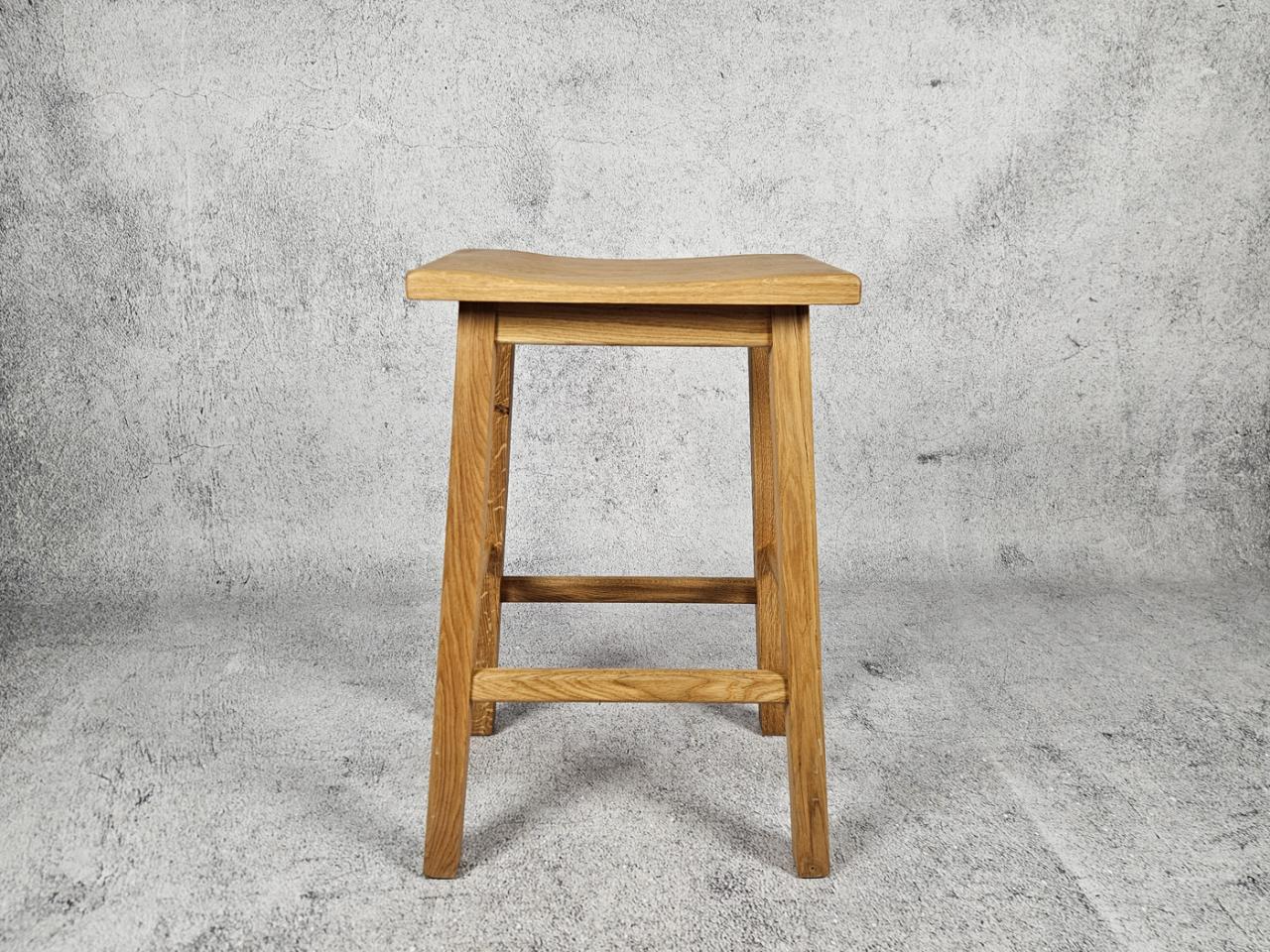 BAR STOOL