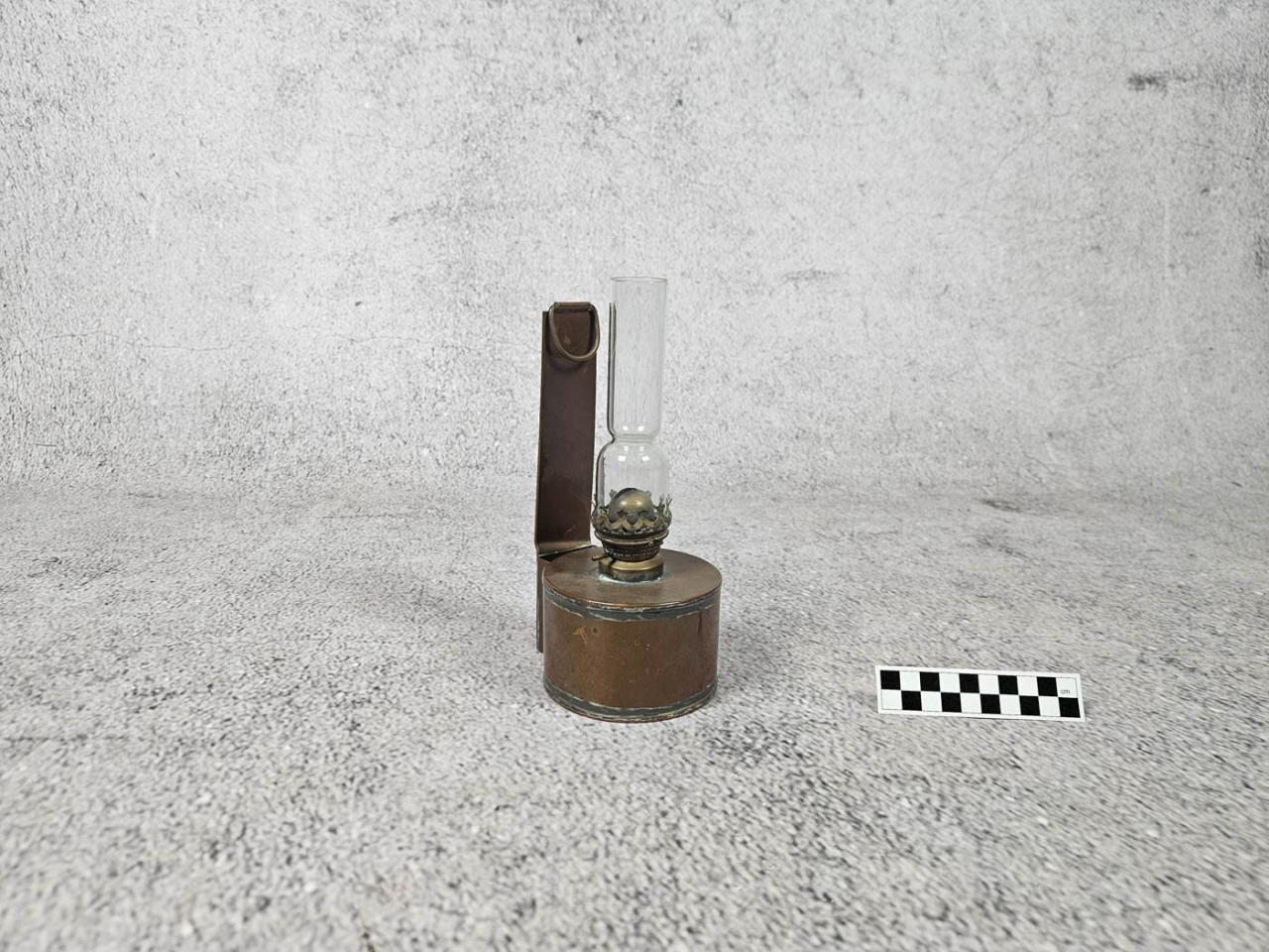 LAMPA NAFTOWA