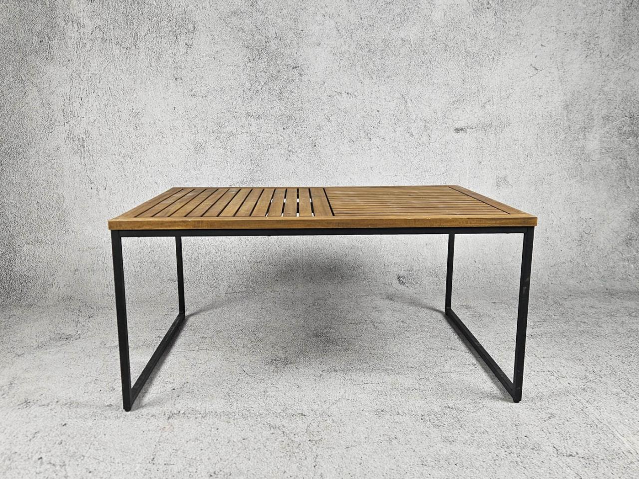 GARDEN COFFEE TABLE