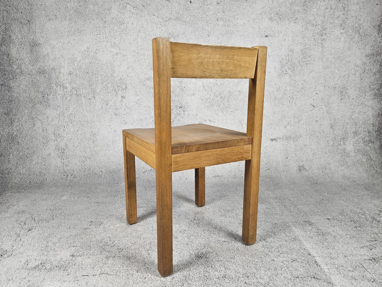 KRZESŁO, MUJI