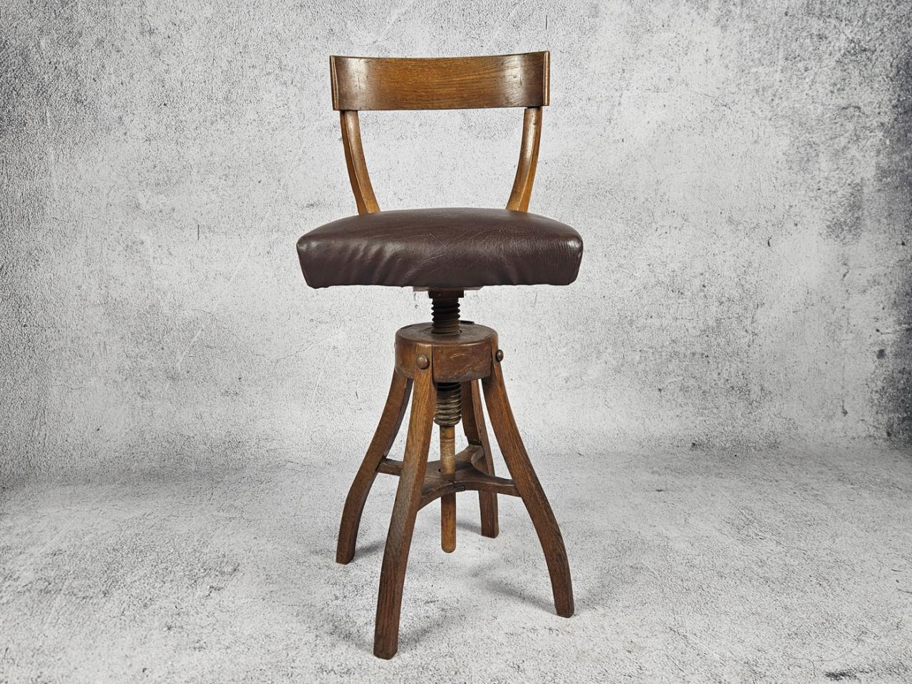 SWIVEL BAR STOOL