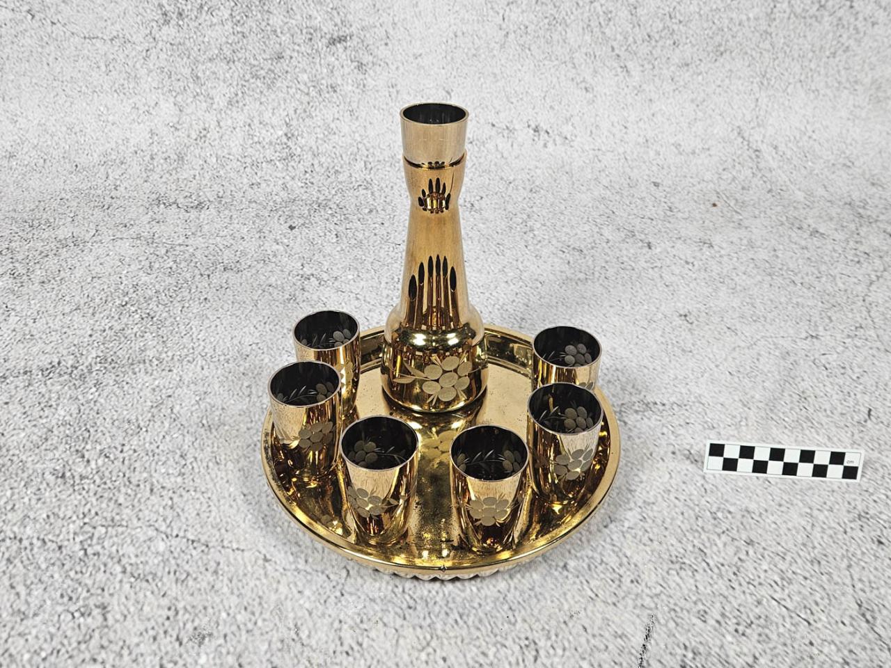 TABLEWARE