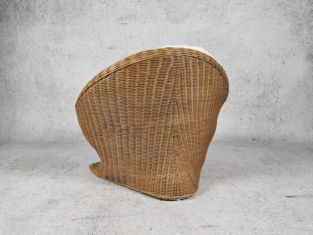 GARDEN ARMCHAIR