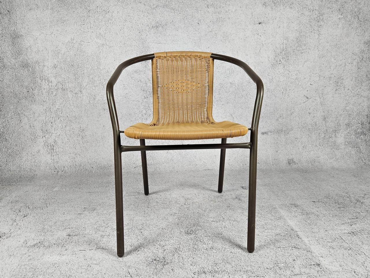 GARDEN CHAIR