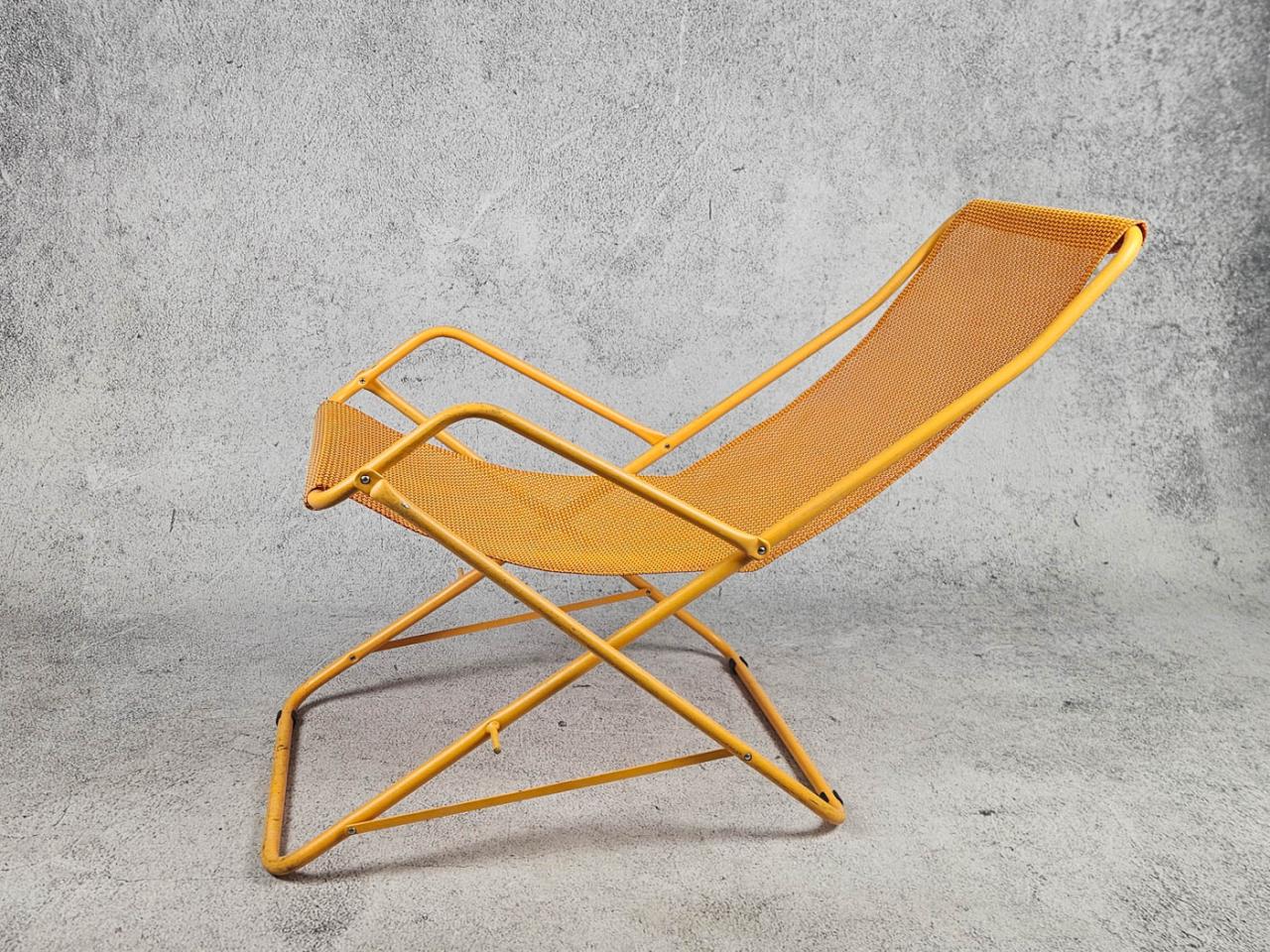 DECK CHAIR