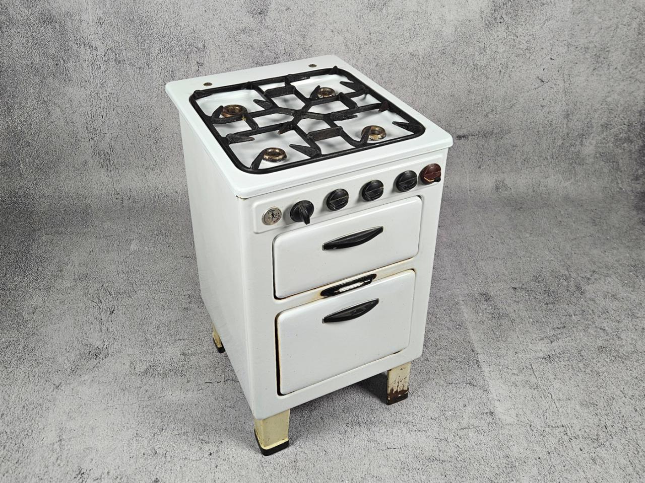 STOVE OVEN