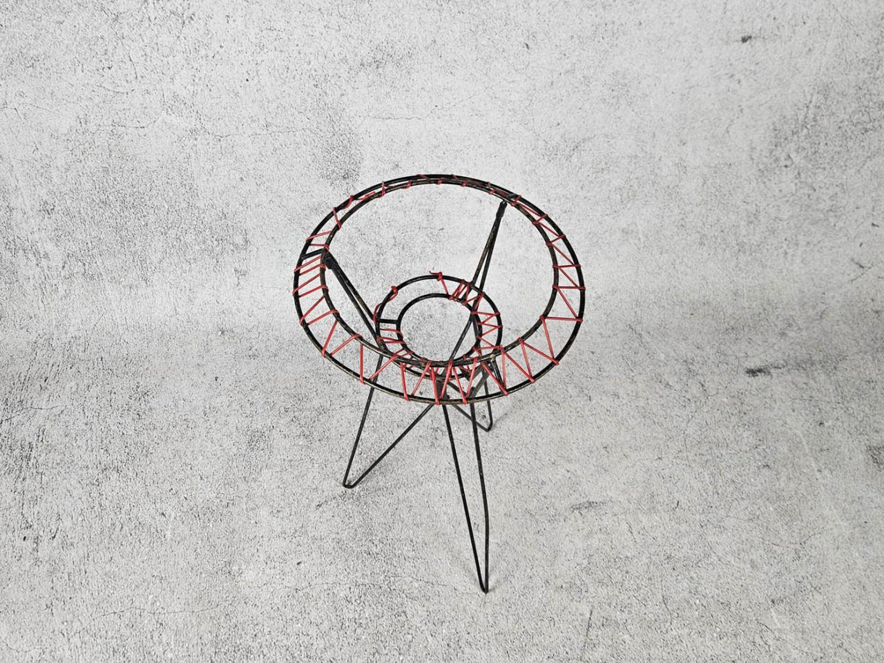 PLANT STAND
