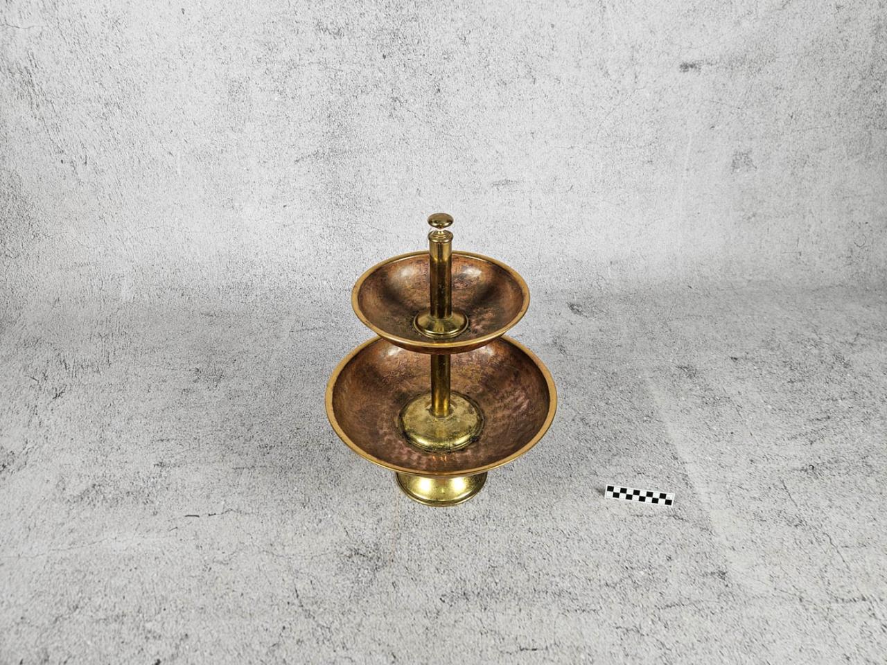CAKE STAND