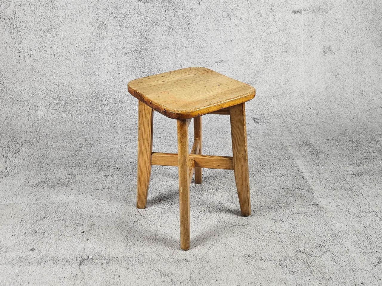 STOŁEK TABORET