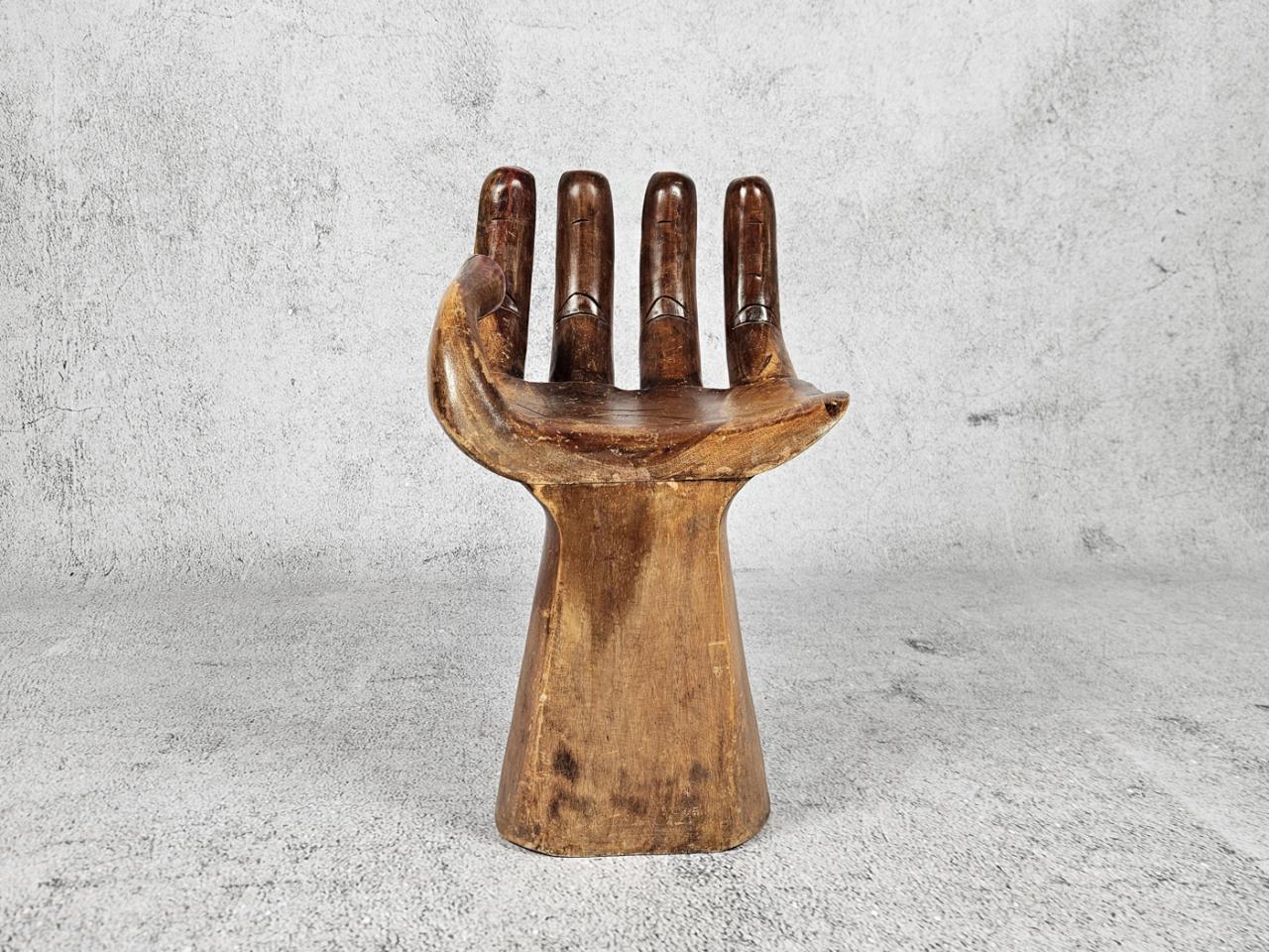 HAND CHAIR