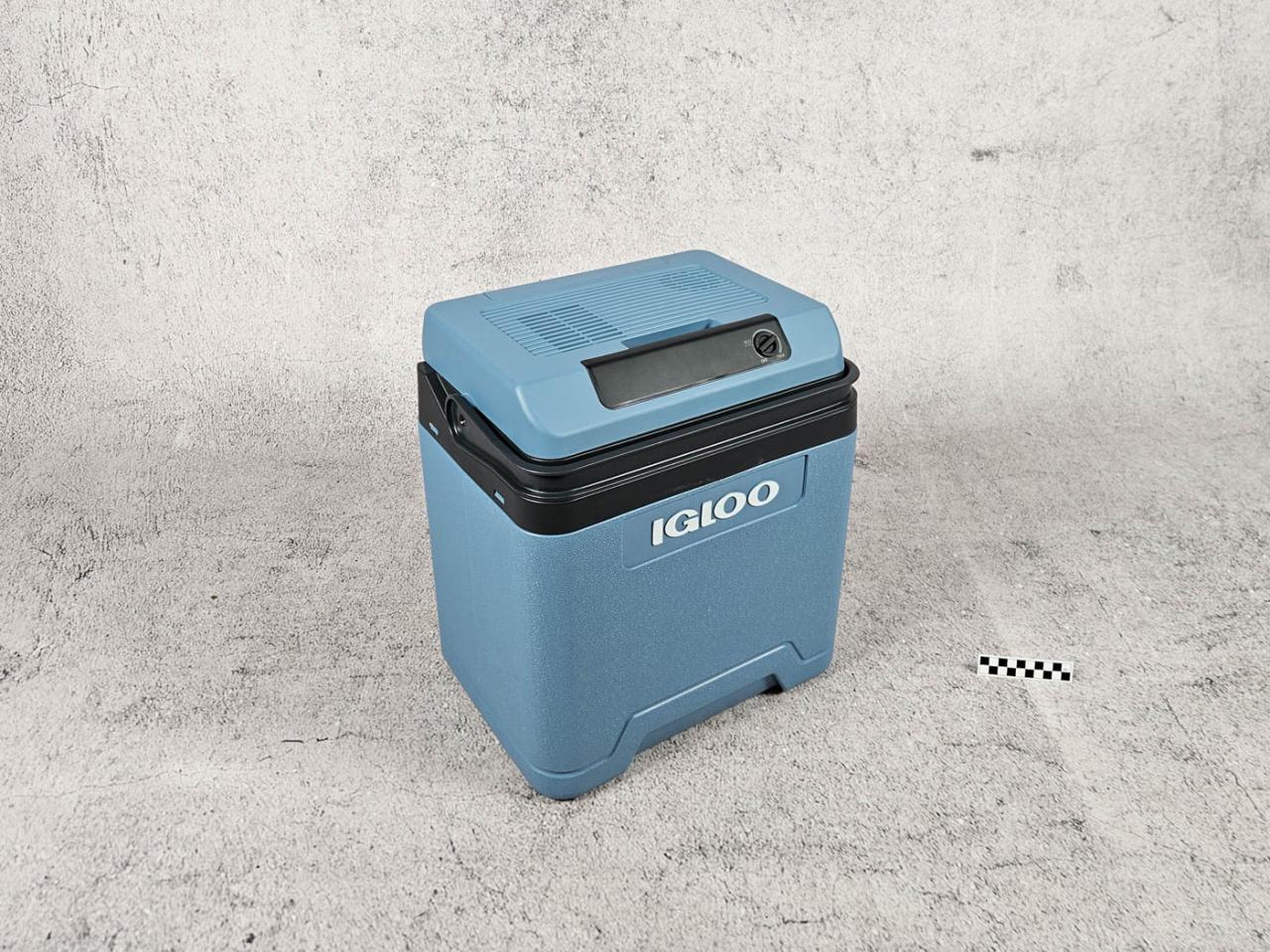 TRAVEL CAR REFRIGERATOR